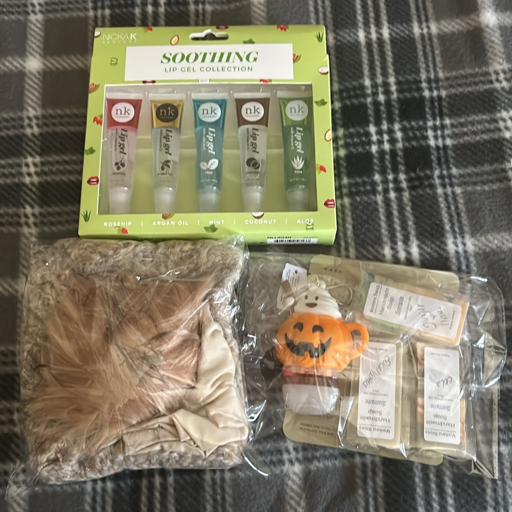 Bath and body works fall bundle - Picture 9 of 15